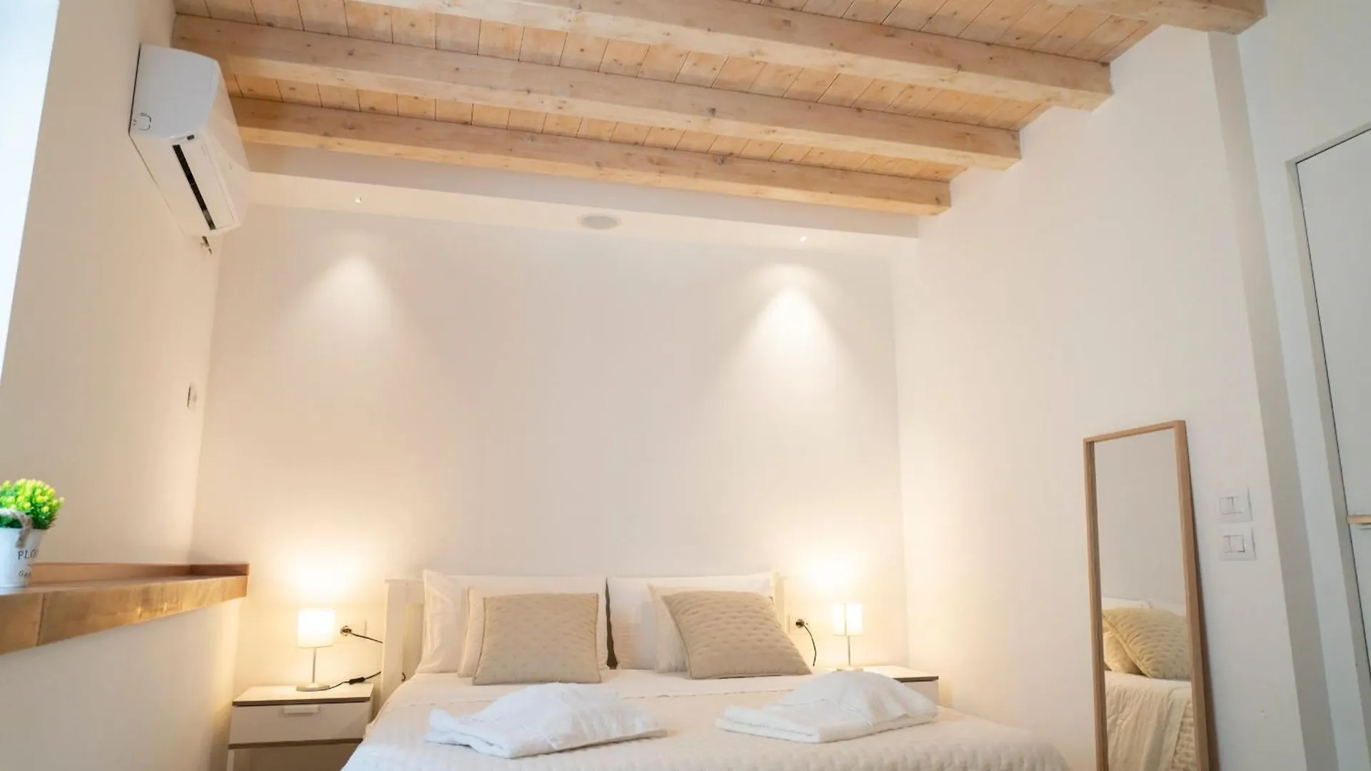 Monteleone Apartment Palermo Italy