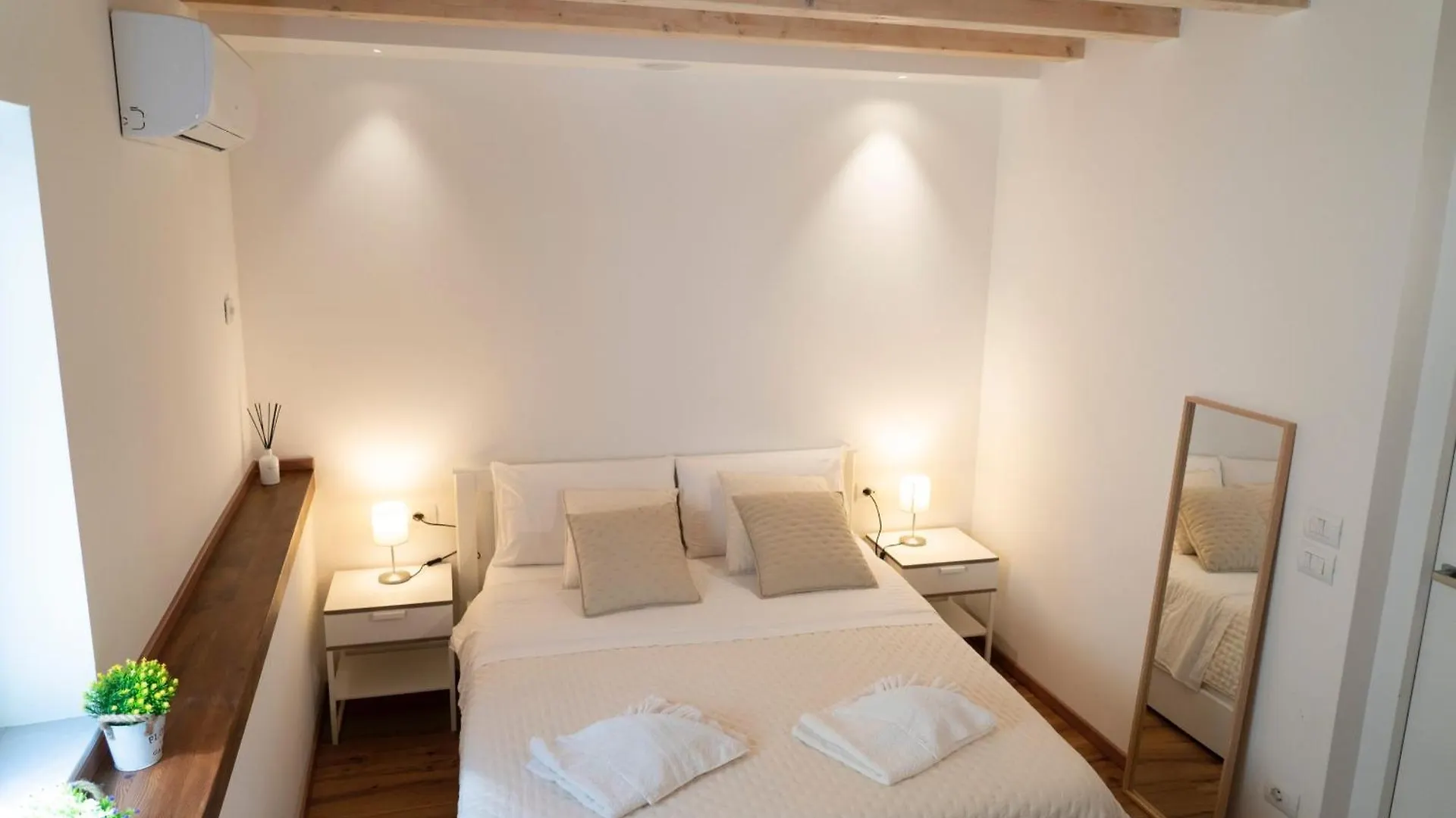 Monteleone Apartment Palermo 0*,  Italy